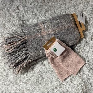 Scarf and Glove Set Bundle